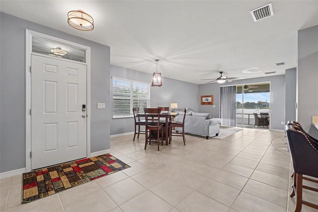For Sale: $304,900 (2 beds, 2 baths, 1510 Square Feet)