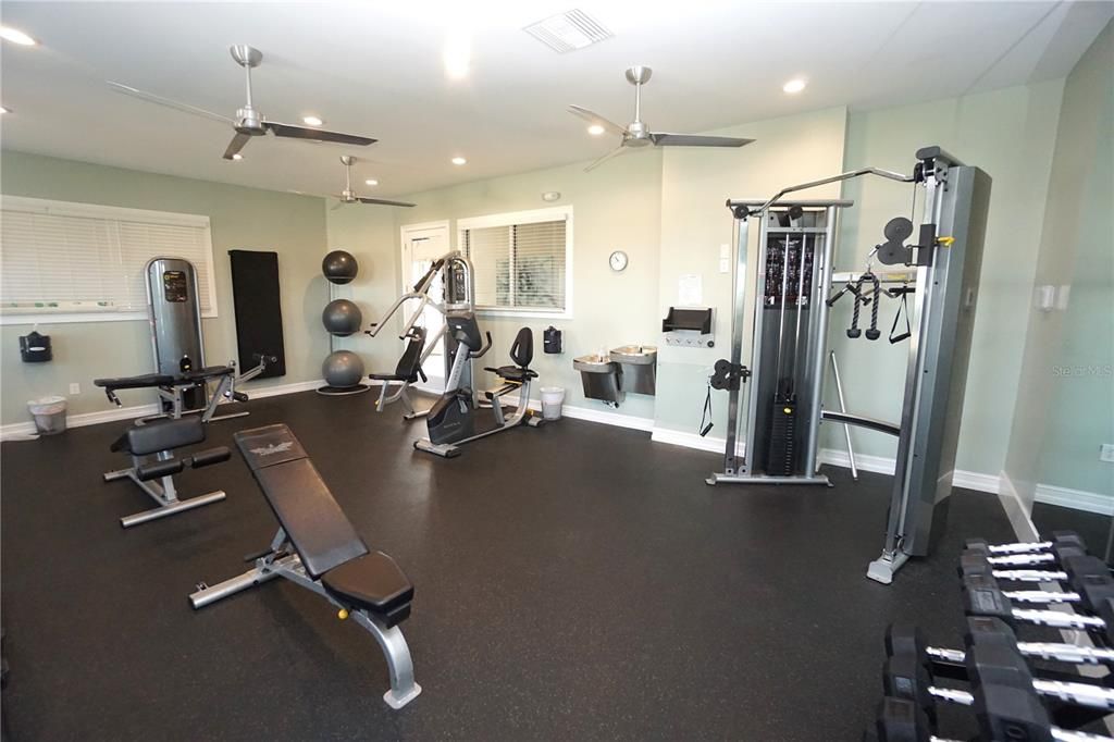 For Sale: $304,900 (2 beds, 2 baths, 1510 Square Feet)