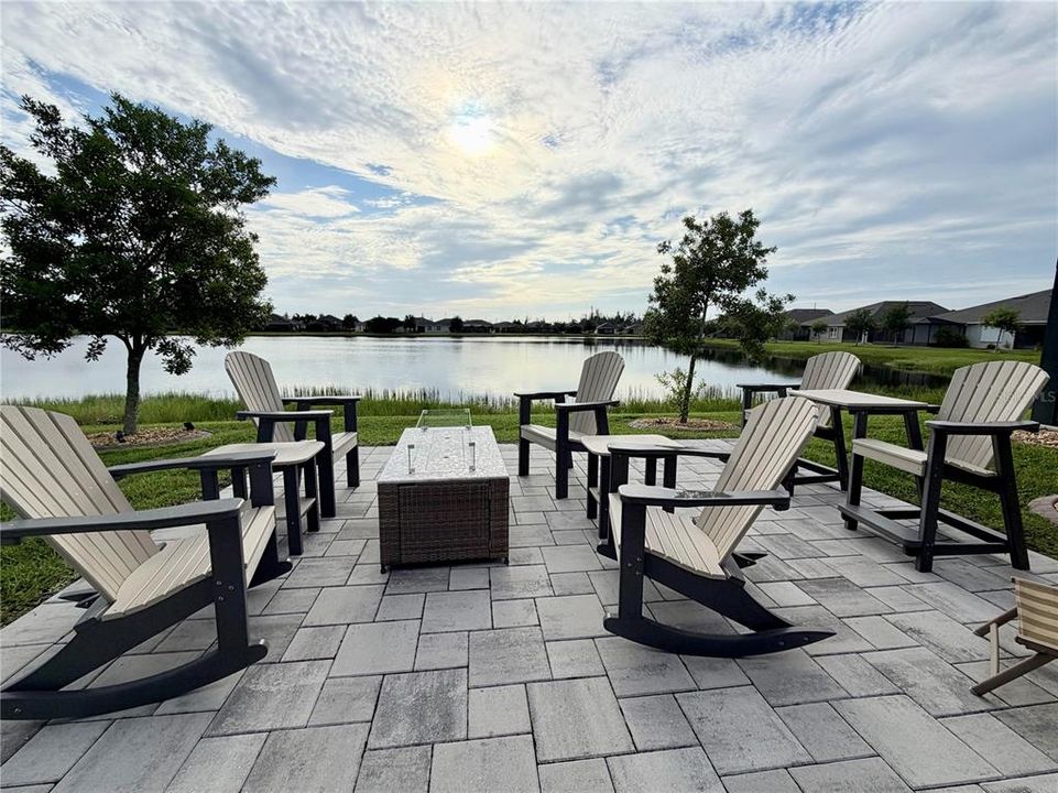 For Sale: $304,900 (2 beds, 2 baths, 1510 Square Feet)