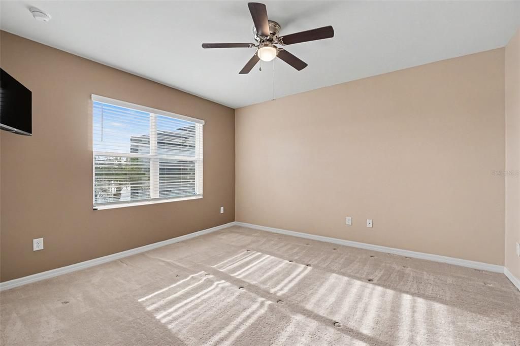For Sale: $304,900 (2 beds, 2 baths, 1510 Square Feet)