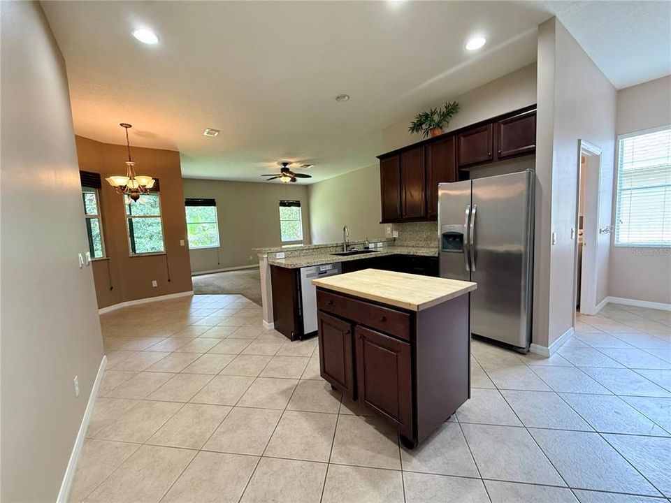 For Sale: $625,000 (3 beds, 2 baths, 2249 Square Feet)