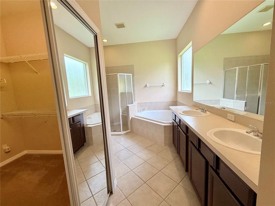 For Sale: $625,000 (3 beds, 2 baths, 2249 Square Feet)
