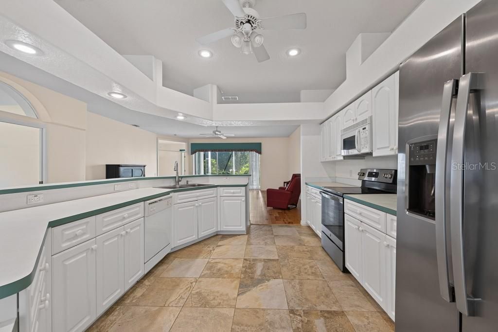 For Sale: $265,000 (3 beds, 2 baths, 1766 Square Feet)