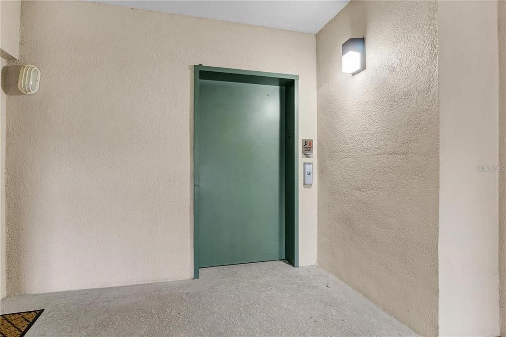 For Sale: $255,000 (3 beds, 2 baths, 1433 Square Feet)