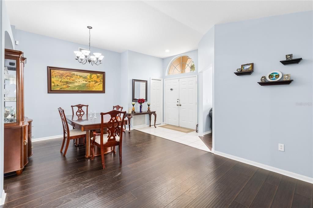 For Sale: $399,900 (3 beds, 2 baths, 1858 Square Feet)