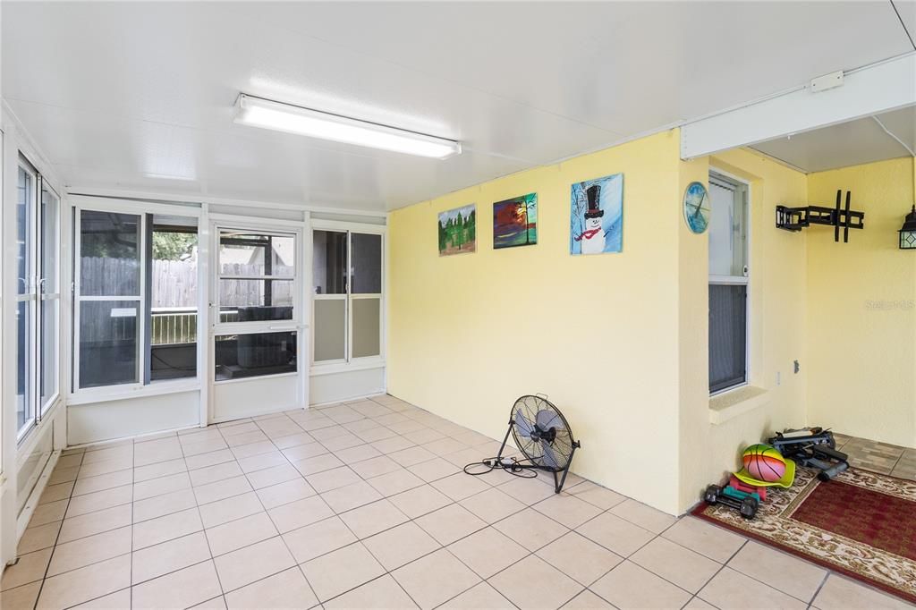 For Sale: $399,900 (3 beds, 2 baths, 1858 Square Feet)