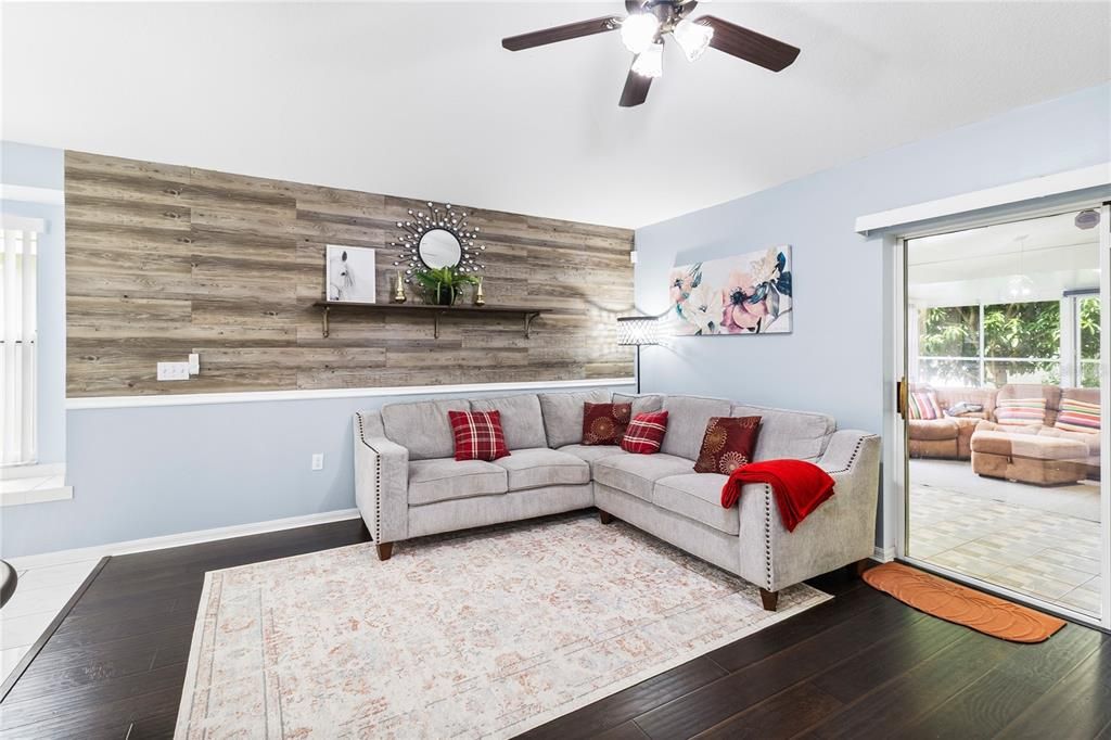 For Sale: $399,900 (3 beds, 2 baths, 1858 Square Feet)