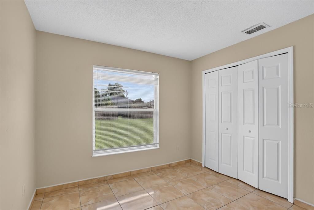 Active With Contract: $216,900 (3 beds, 2 baths, 1072 Square Feet)