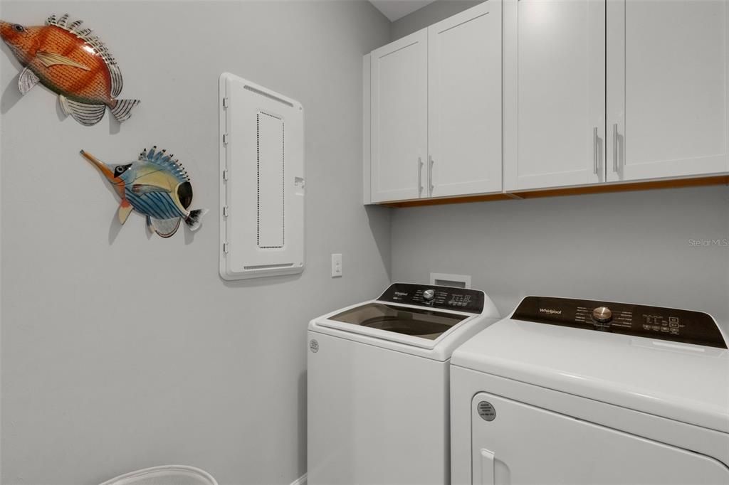 Activo con contrato: $575,000 (2 camas, 2 baños, 1405 Pies cuadrados)