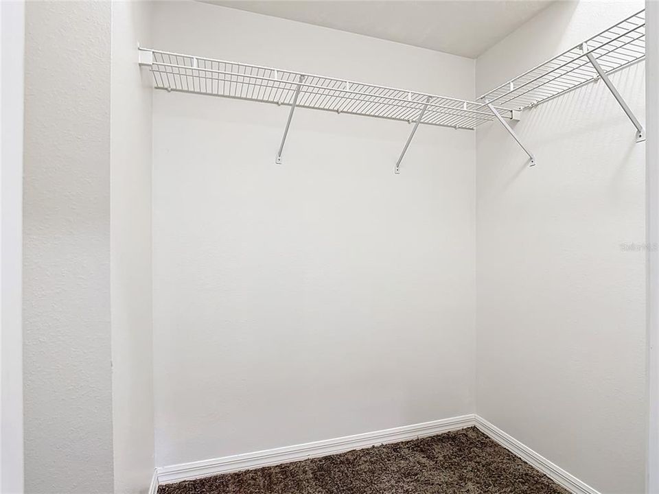 В аренду: $2,700 (4 спален, 2 ванн, 1701 Квадратных фут)