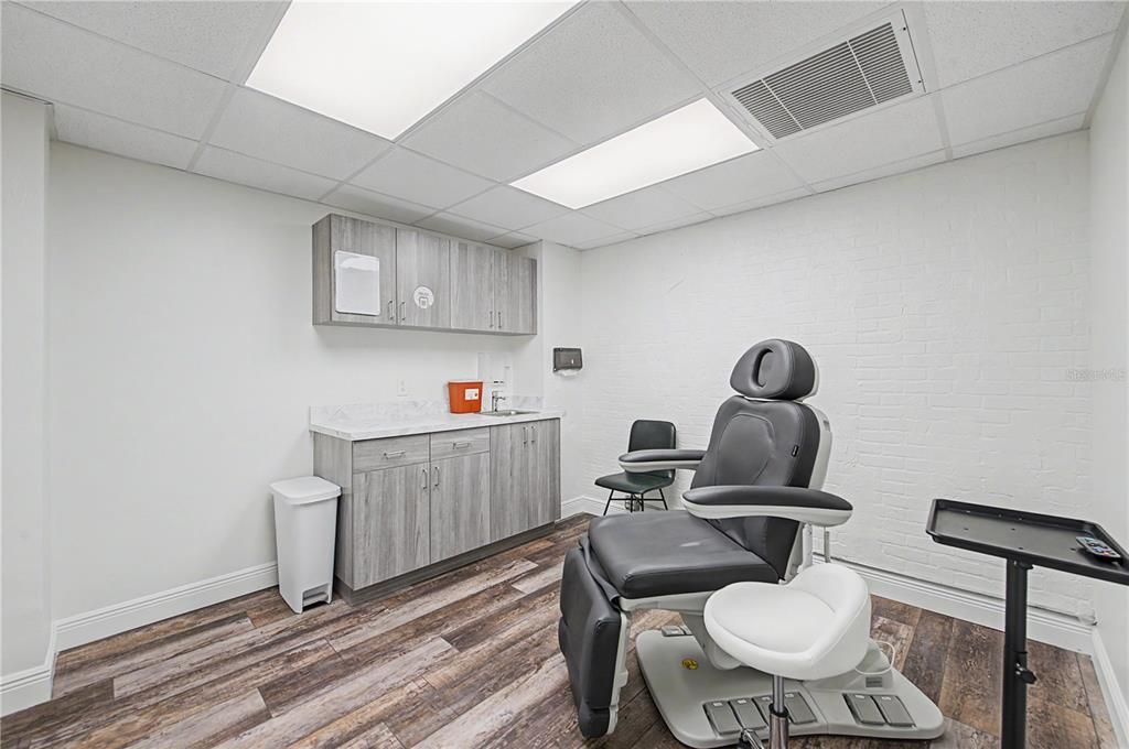 For Sale: $180,000 (0 beds, 0 baths, 2003 Square Feet)