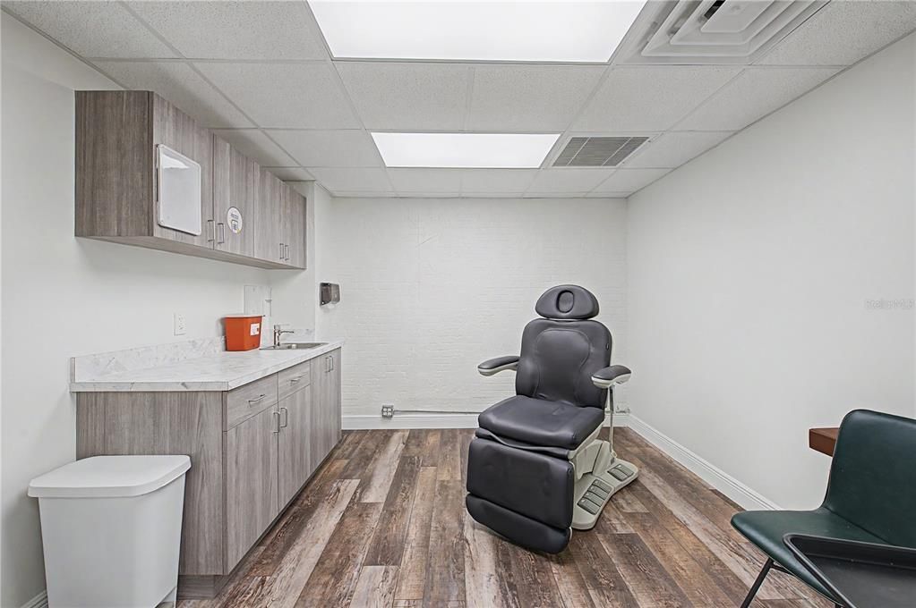 For Sale: $180,000 (0 beds, 0 baths, 2003 Square Feet)