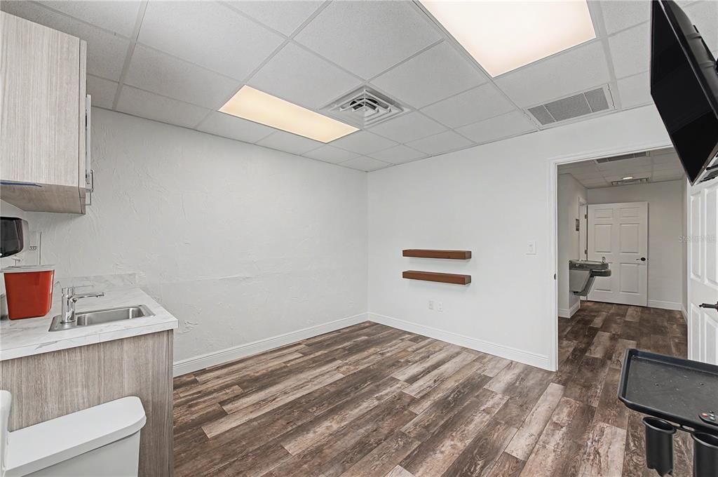 For Sale: $180,000 (0 beds, 0 baths, 2003 Square Feet)
