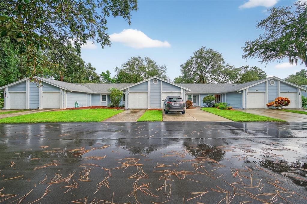 For Rent: $1,650 (2 beds, 2 baths, 976 Square Feet)
