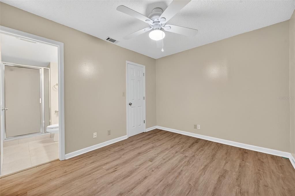 For Rent: $1,650 (2 beds, 2 baths, 976 Square Feet)