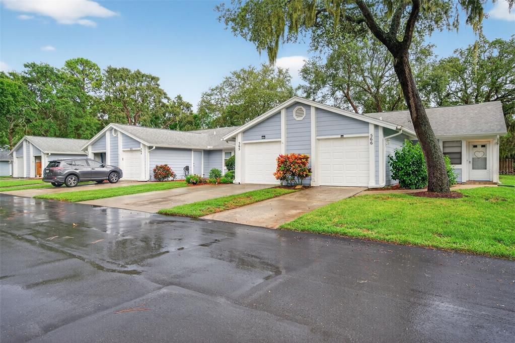 For Rent: $1,650 (2 beds, 2 baths, 976 Square Feet)