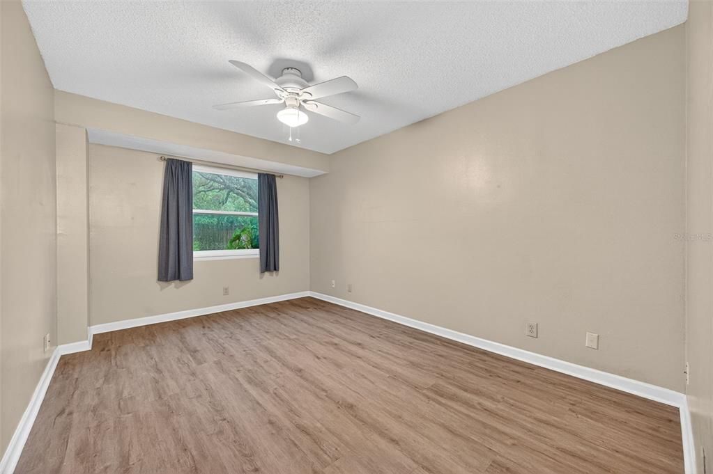 For Rent: $1,650 (2 beds, 2 baths, 976 Square Feet)