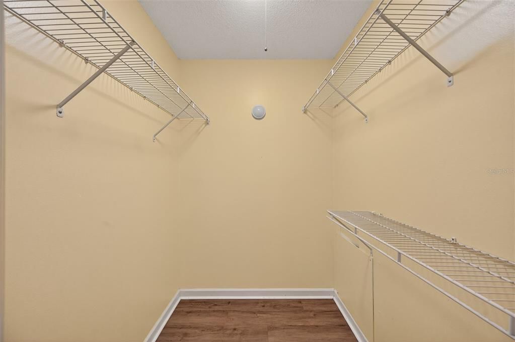 For Rent: $1,650 (2 beds, 2 baths, 976 Square Feet)
