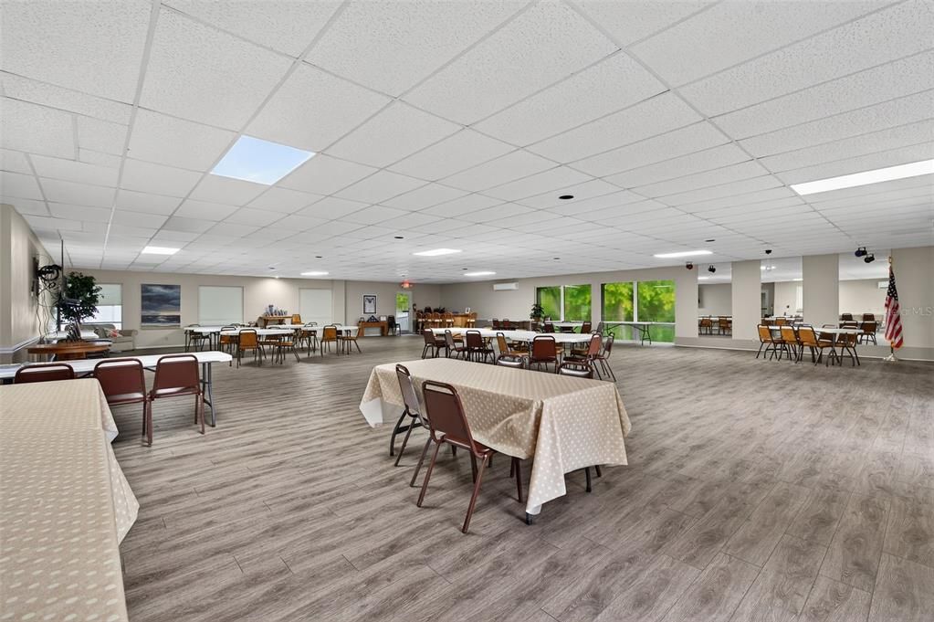 For Rent: $1,650 (2 beds, 2 baths, 976 Square Feet)