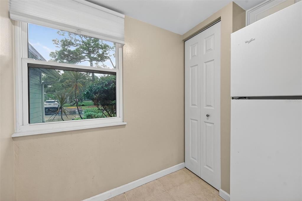 For Rent: $1,650 (2 beds, 2 baths, 976 Square Feet)