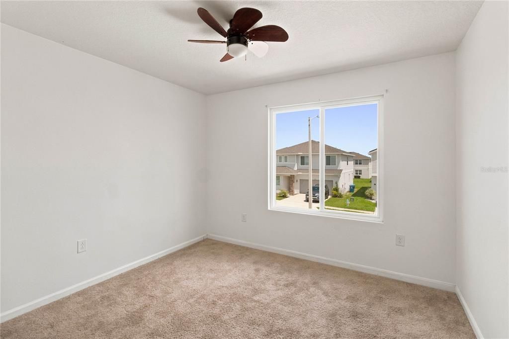 For Sale: $479,999 (5 beds, 3 baths, 3106 Square Feet)