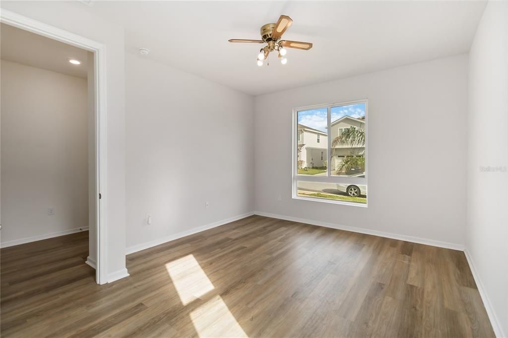 For Sale: $479,999 (5 beds, 3 baths, 3106 Square Feet)