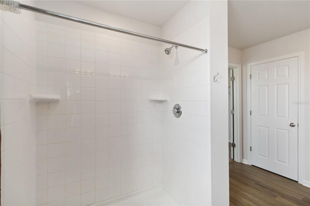 For Sale: $479,999 (5 beds, 3 baths, 3106 Square Feet)