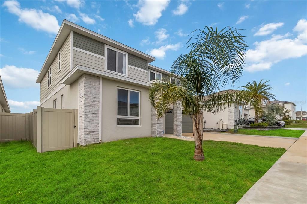 For Sale: $479,999 (5 beds, 3 baths, 3106 Square Feet)