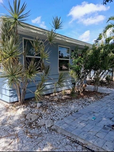 For Sale: $1,200,000 (5 beds, 0 baths, 3589 Square Feet)