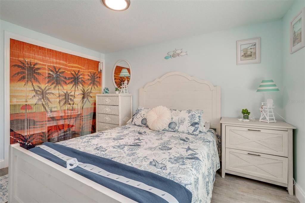 For Sale: $1,200,000 (5 beds, 0 baths, 3589 Square Feet)
