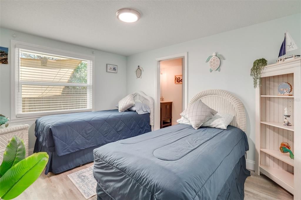 For Sale: $1,200,000 (5 beds, 0 baths, 3589 Square Feet)