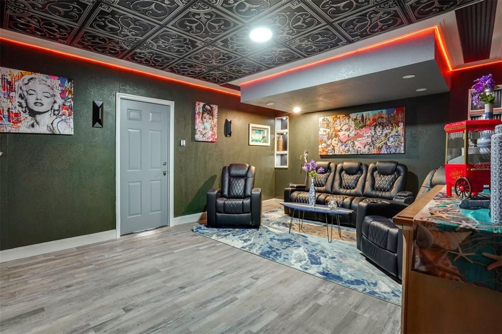For Sale: $1,200,000 (5 beds, 0 baths, 3589 Square Feet)