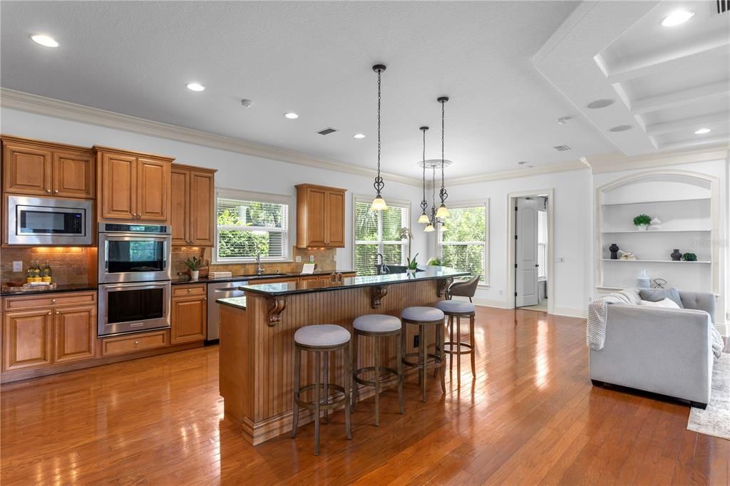 En Venta: $1,879,000 (5 camas, 4 baños, 3992 Pies cuadrados)