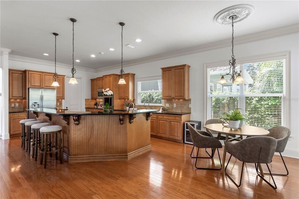 En Venta: $1,879,000 (5 camas, 4 baños, 3992 Pies cuadrados)
