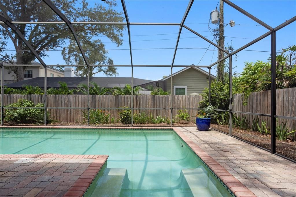 En Venta: $1,879,000 (5 camas, 4 baños, 3992 Pies cuadrados)