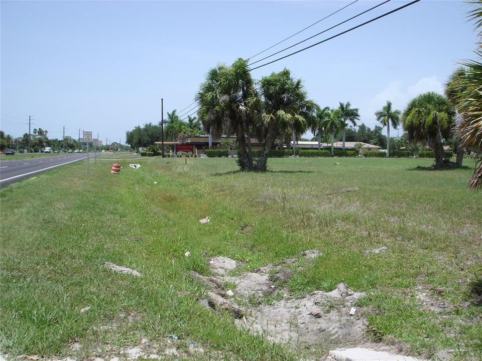 For Sale: $2,850,000 (4.18 acres)