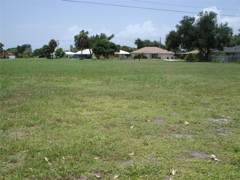 For Sale: $2,850,000 (4.18 acres)