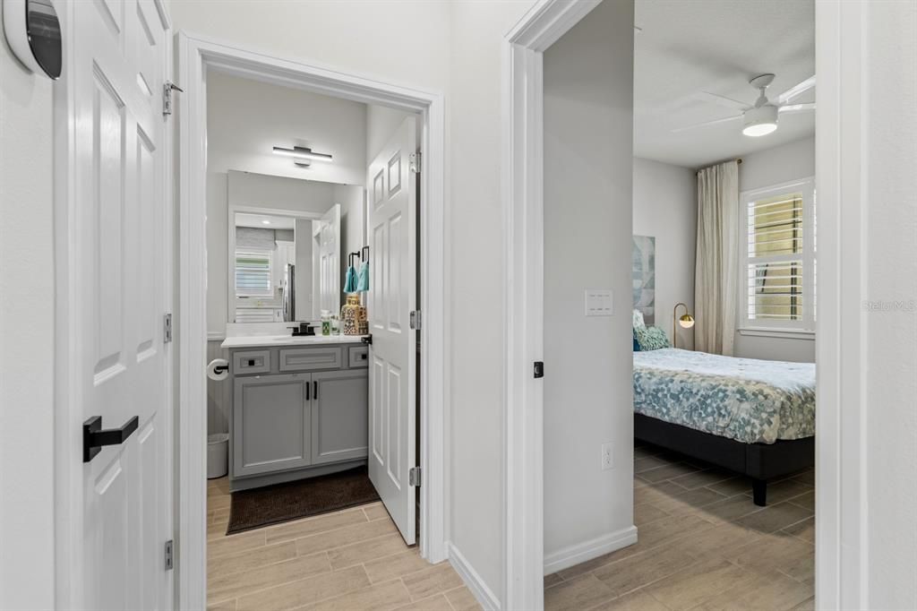 For Rent: $2,595 (3 beds, 2 baths, 1584 Square Feet)