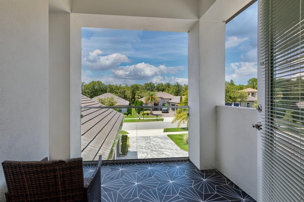 For Sale: $800,000 (4 beds, 3 baths, 2826 Square Feet)