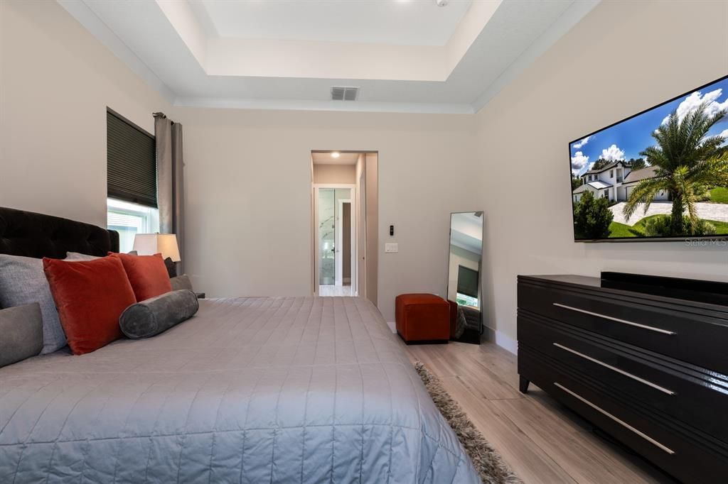 For Sale: $800,000 (4 beds, 3 baths, 2826 Square Feet)