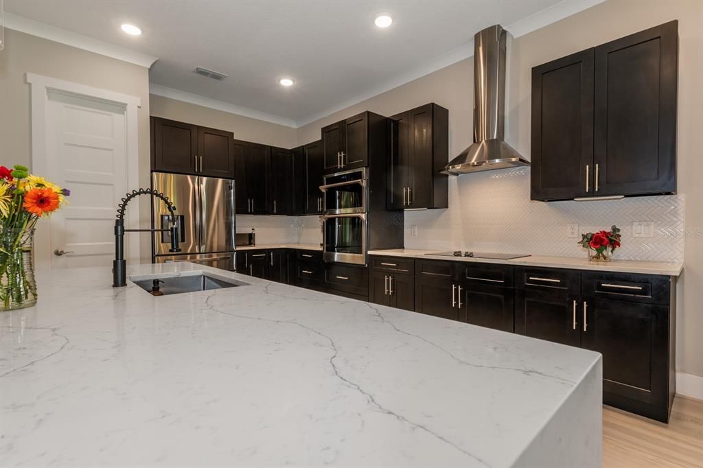 For Sale: $800,000 (4 beds, 3 baths, 2826 Square Feet)