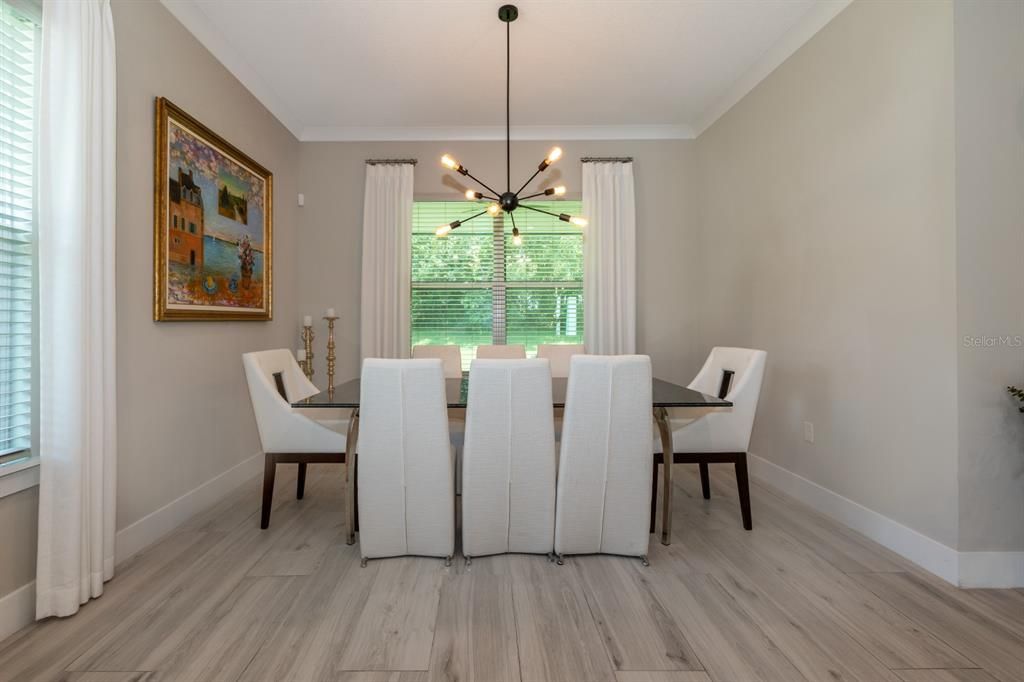 For Sale: $800,000 (4 beds, 3 baths, 2826 Square Feet)