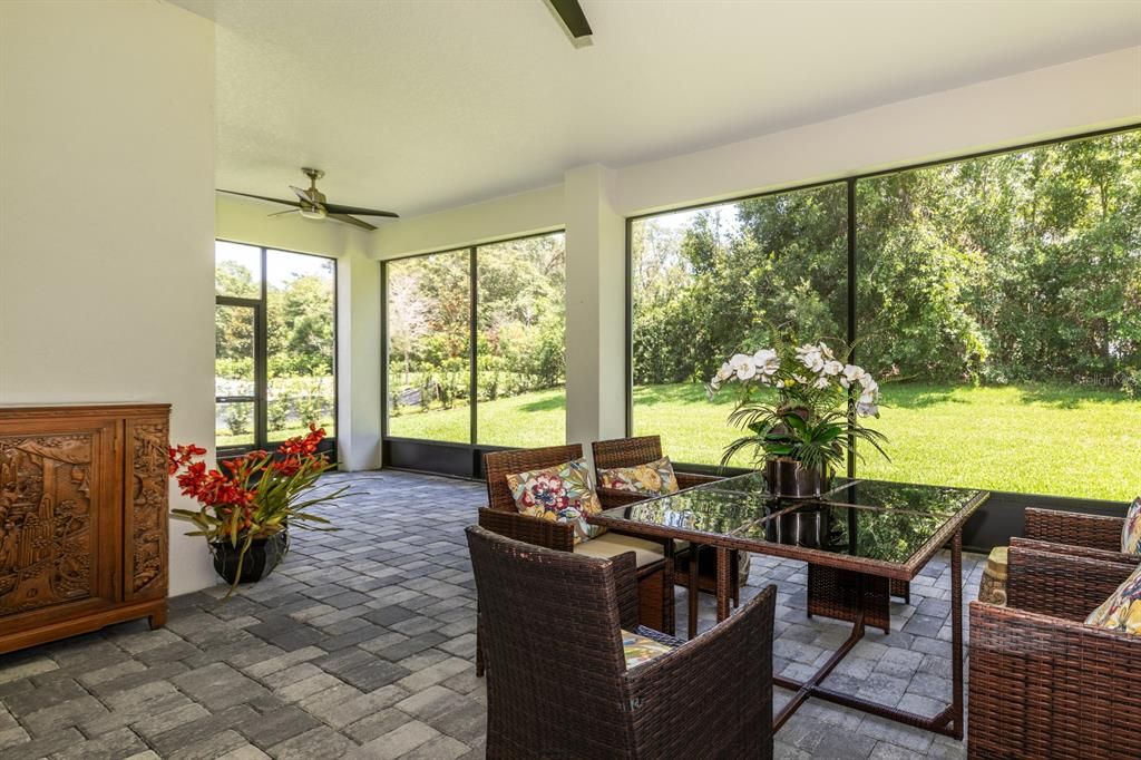 For Sale: $800,000 (4 beds, 3 baths, 2826 Square Feet)