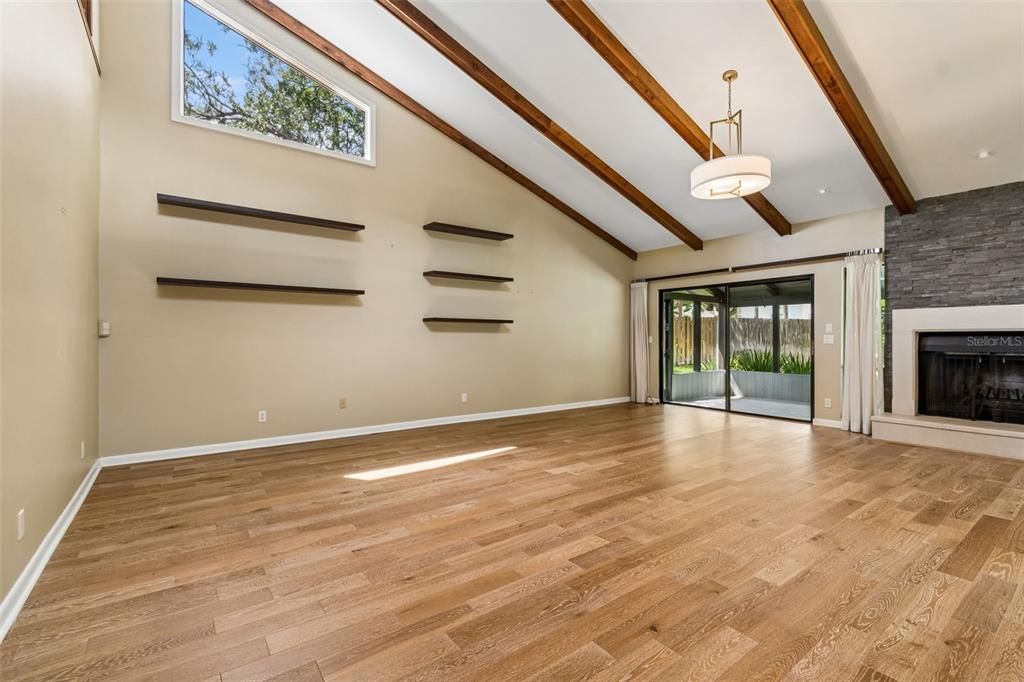 Active With Contract: $750,000 (4 beds, 2 baths, 2756 Square Feet)