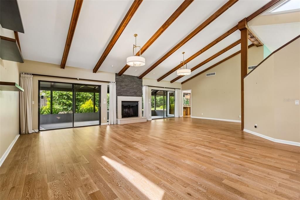Active With Contract: $750,000 (4 beds, 2 baths, 2756 Square Feet)