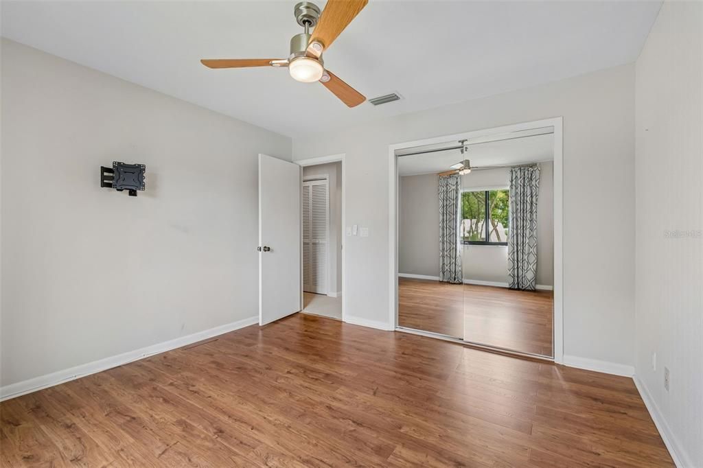 Active With Contract: $750,000 (4 beds, 2 baths, 2756 Square Feet)