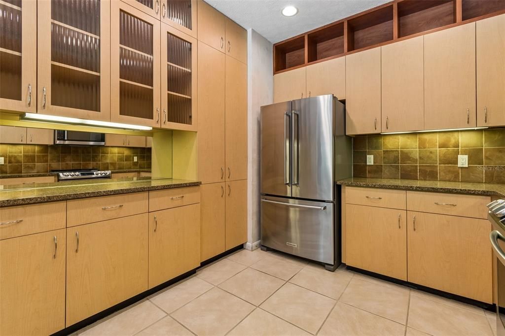 Active With Contract: $750,000 (4 beds, 2 baths, 2756 Square Feet)
