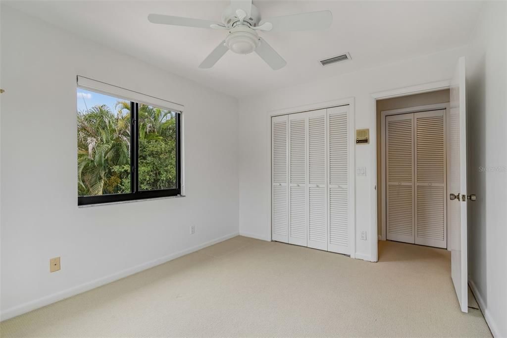 Active With Contract: $750,000 (4 beds, 2 baths, 2756 Square Feet)