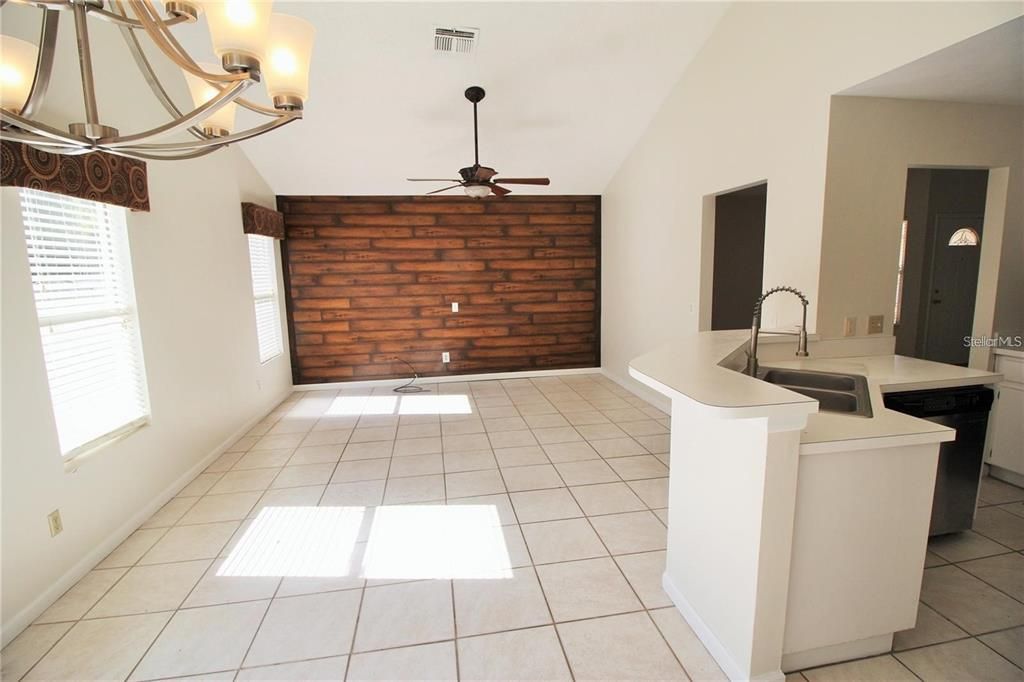 For Rent: $2,475 (3 beds, 2 baths, 1625 Square Feet)