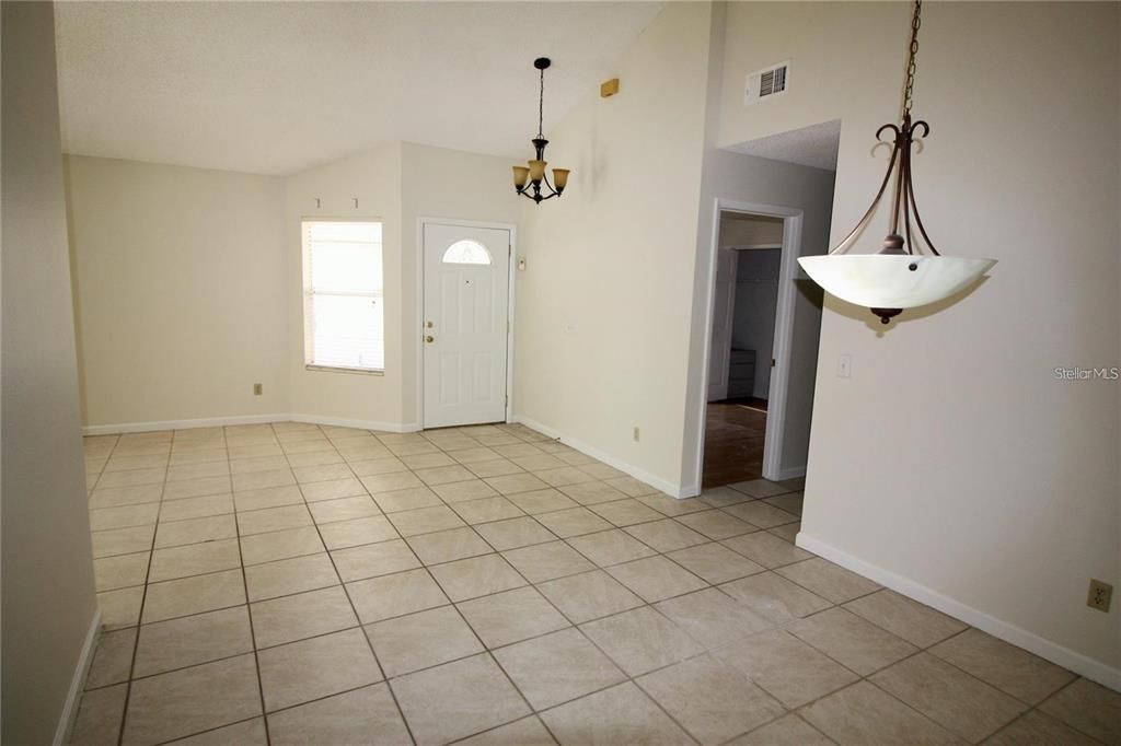 For Rent: $2,475 (3 beds, 2 baths, 1625 Square Feet)